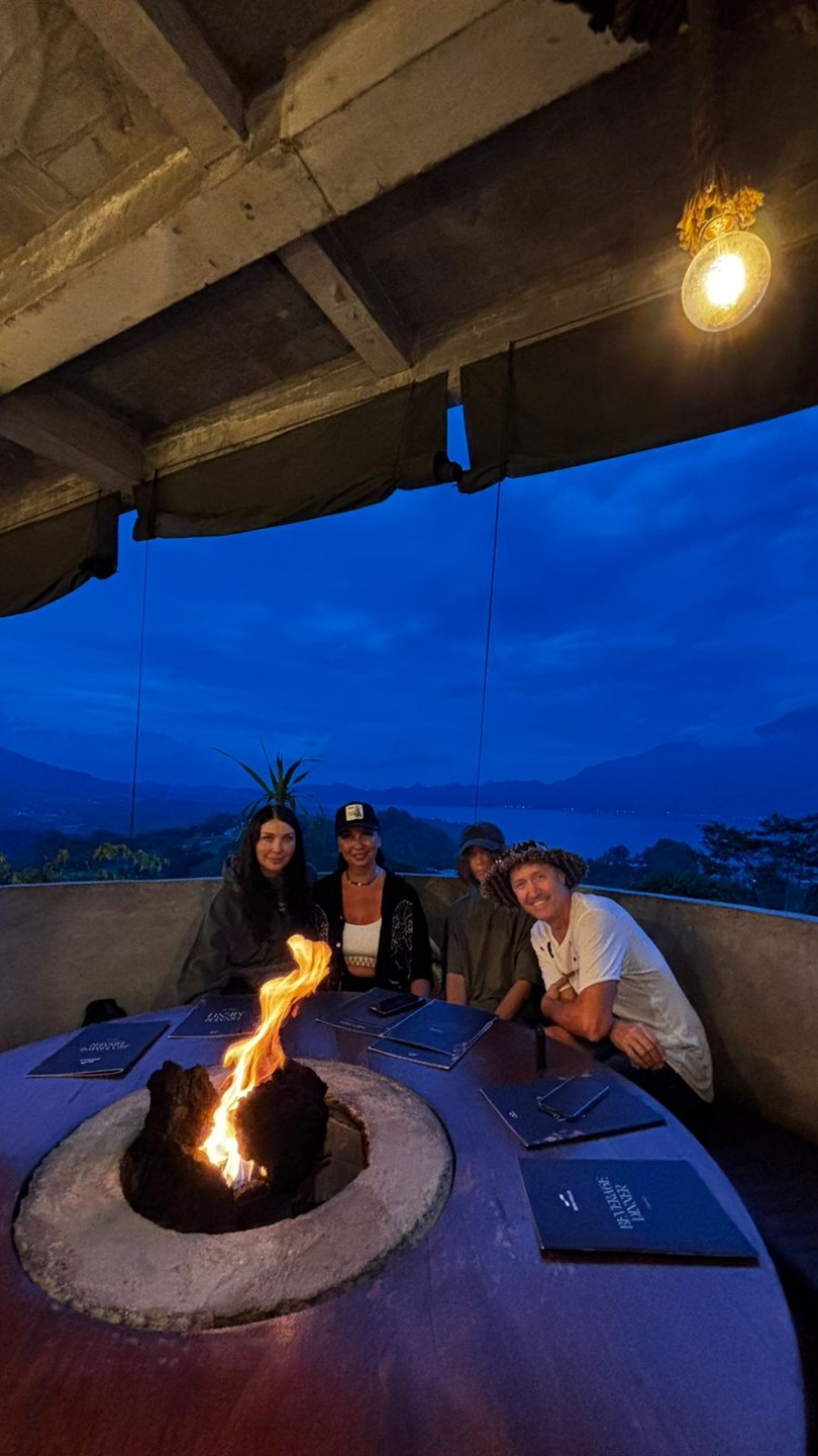 Давно мечтала о восхождение на вулкан и наконец то моя мечта сбылась! Брали индивидуальный тур с