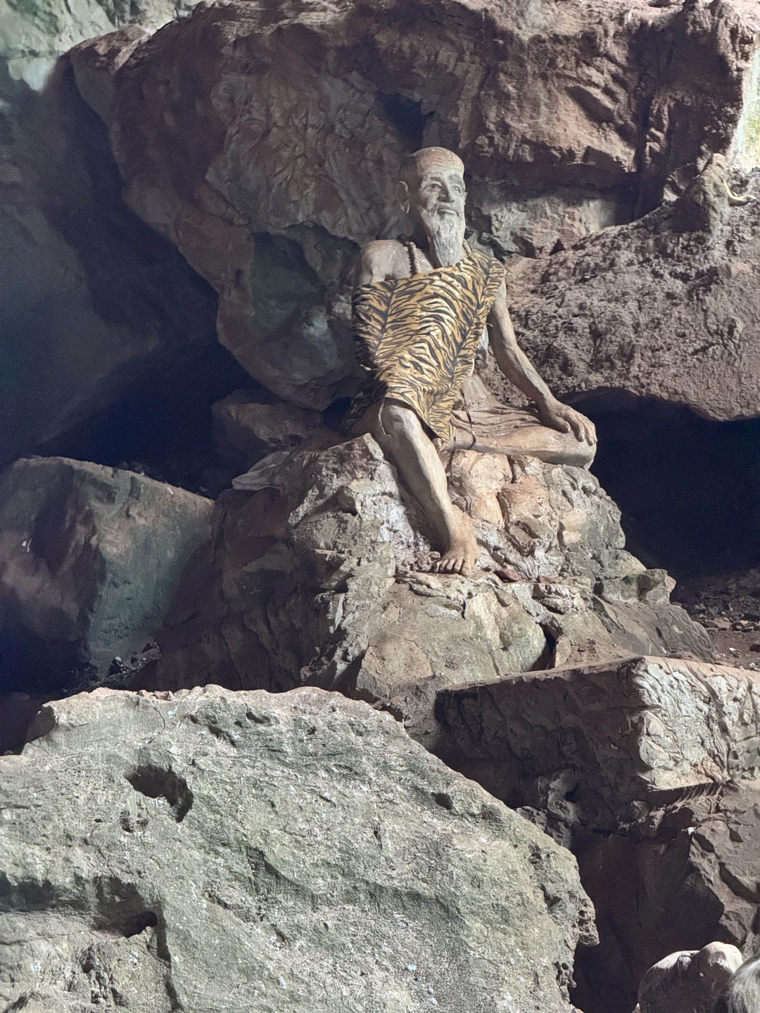 Все прекрасно, встретили вовремя, все рассказали, показали. Рекомендую.