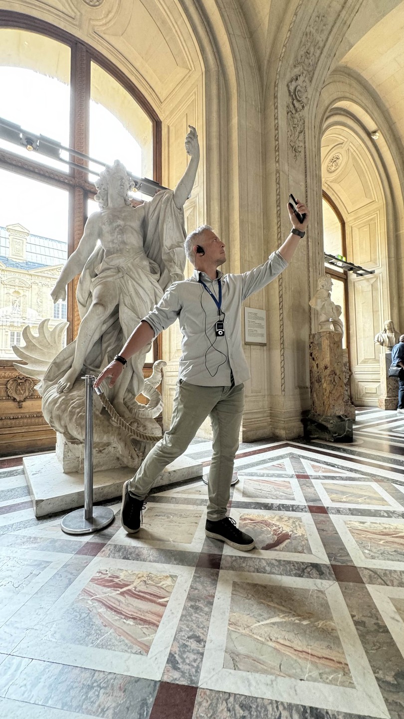 Захватывающая, легкая, интересная, не перегруженная (при этом информативная) экскурсия. Елизавета - идеальный экскурсовод. Живая, с юмором