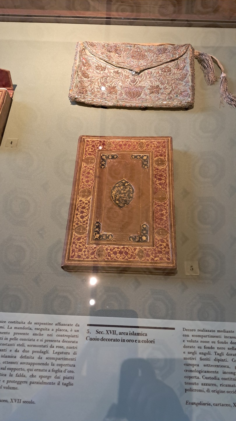 Увидели другую Парму. Очень много успели посмотреть. Даже больше чем обещали. Мы очень довольны. И фотографии