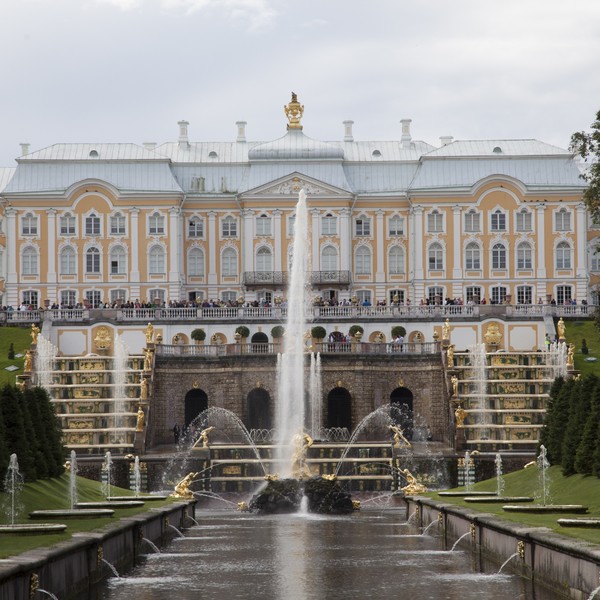 Виды Семейная прогулка по Петергофу с иммерсивным аудиогидом