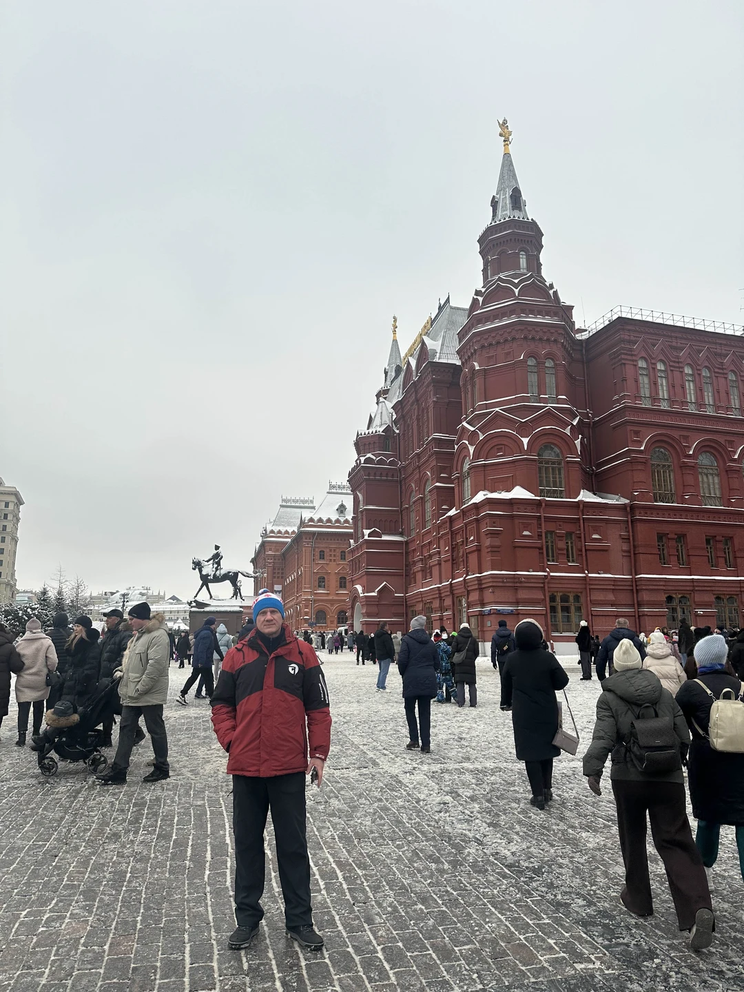 Три часа на автобусе - и вы знакомы с Москвой (Марина)