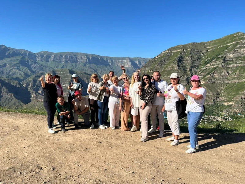 К плато Хунзах, водопадам Матлас и ущелью «Каменная чаша» - из Дербента