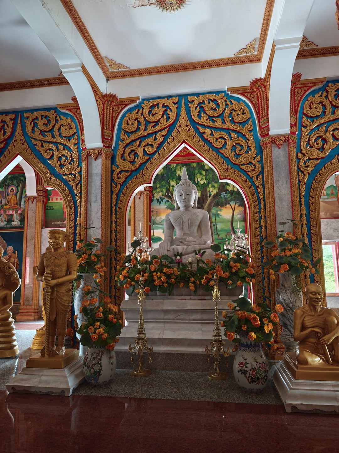 Сегодня были на экскурсии с Владимиром! Это был замечательный и запоминающийся день! Хочется отметить великолепные знания