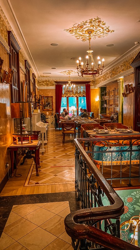 Елисеевский магазин: торговый зал, внутренние помещения и музей