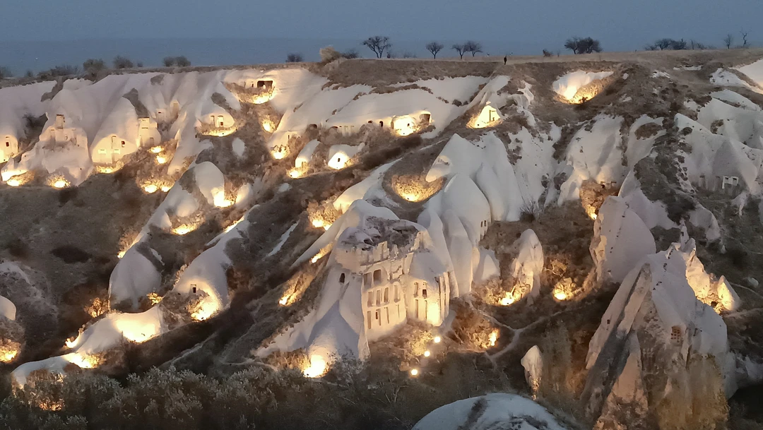 Были на экскурсии в ноябре с гидом Мариной. Она великолепно знает материал, интересно рассказывает, на вопросы