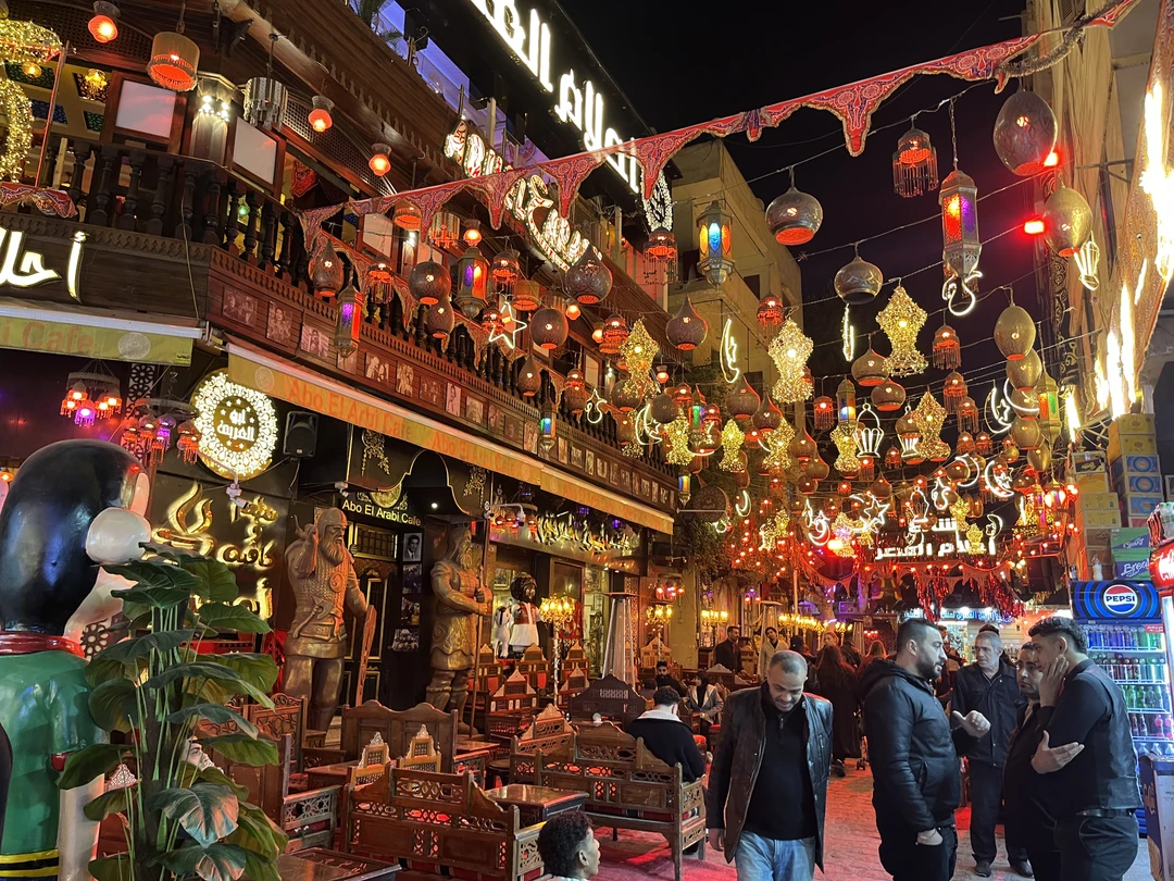 Спасибо огромное нашему гиду Шерифу за чудесный вечер! У нас остались чудесные воспоминания! Благодаря таким экскурсиям хочется возвращаться в Каир)