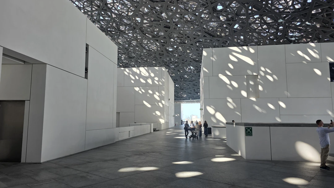 Абу-Даби в мини-группе с посещением Президентского дворца (Людмила)