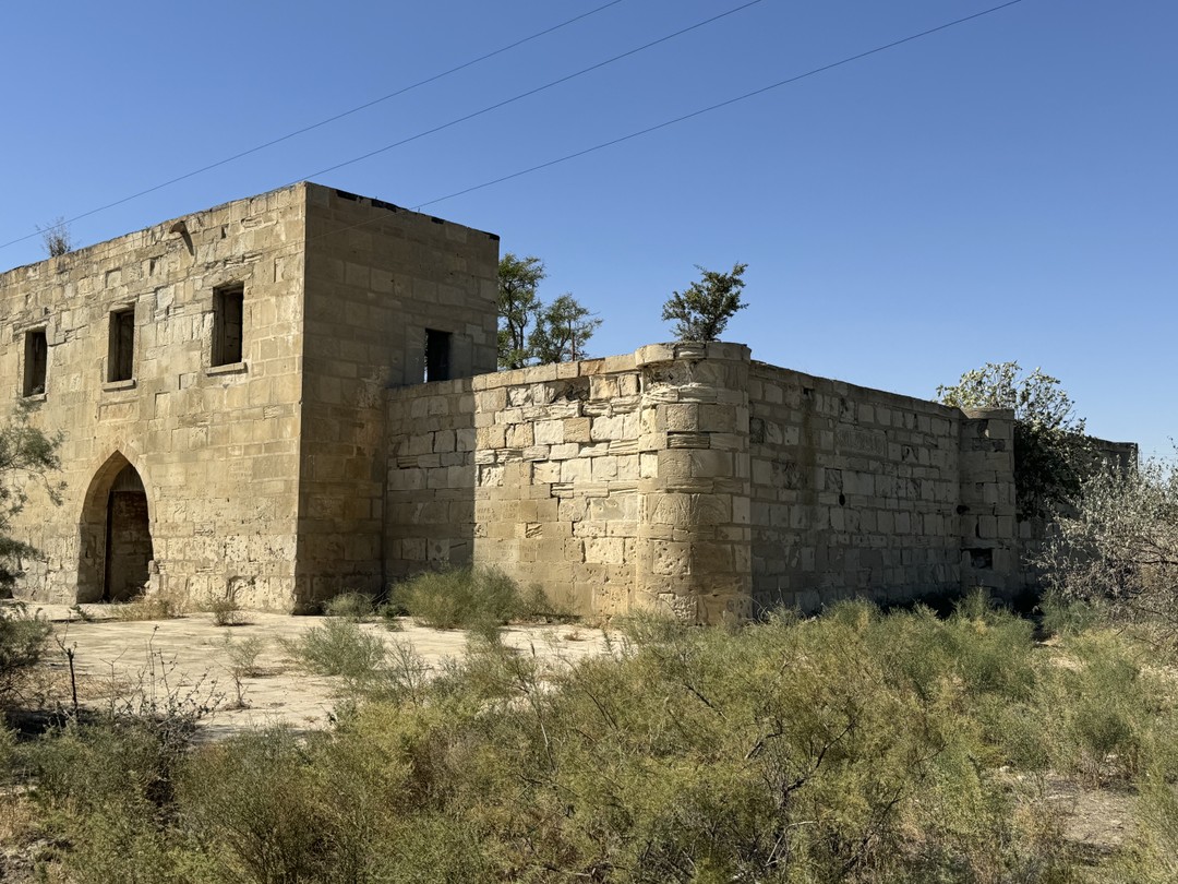 Лала спасибо за увлекательное путешествие! Отдельное спасибо нашему водителю- виртуозу 🤣. Рекомендую эту экскурсию👍