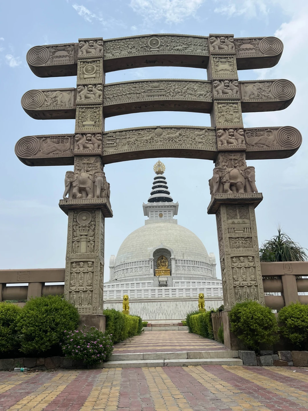 Экскурсия подойдет после того, как осмотрели «Золотой треугольник» в районе Дели. Места больше поражают не внешней