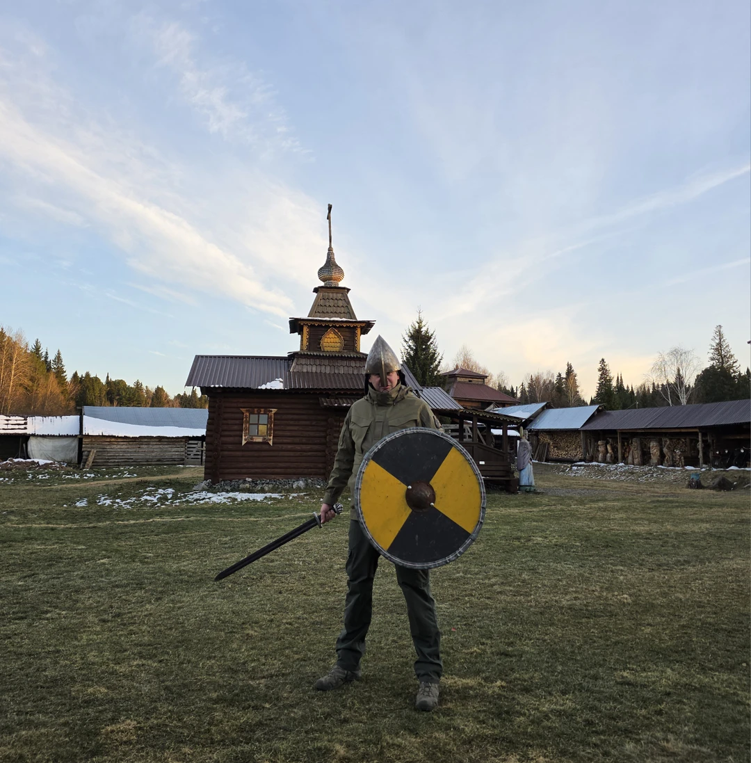 Давно интересовался темой Сибирских казаков и очень хотелось посмотреть на быт вживую. Понравился комфортный и достаточно
