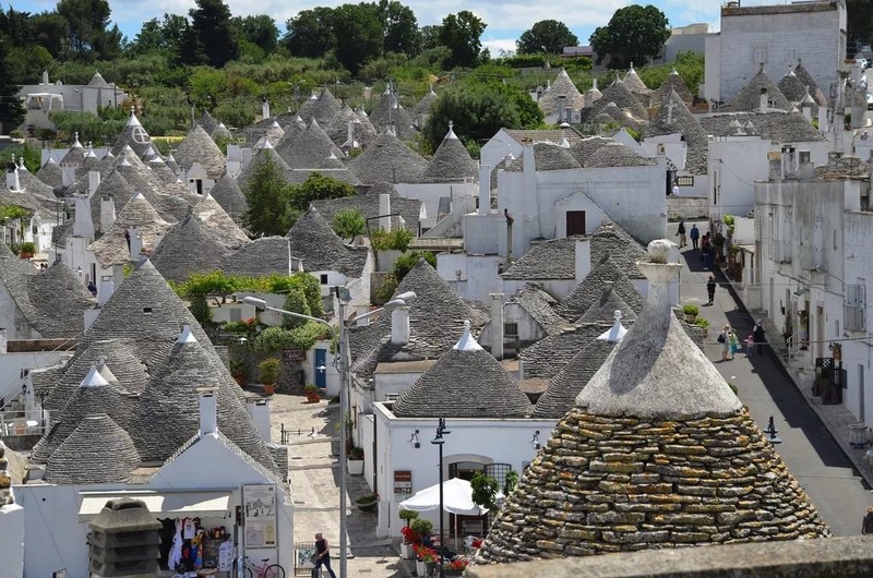 Из Бари - в Альберобелло и Локоротондо