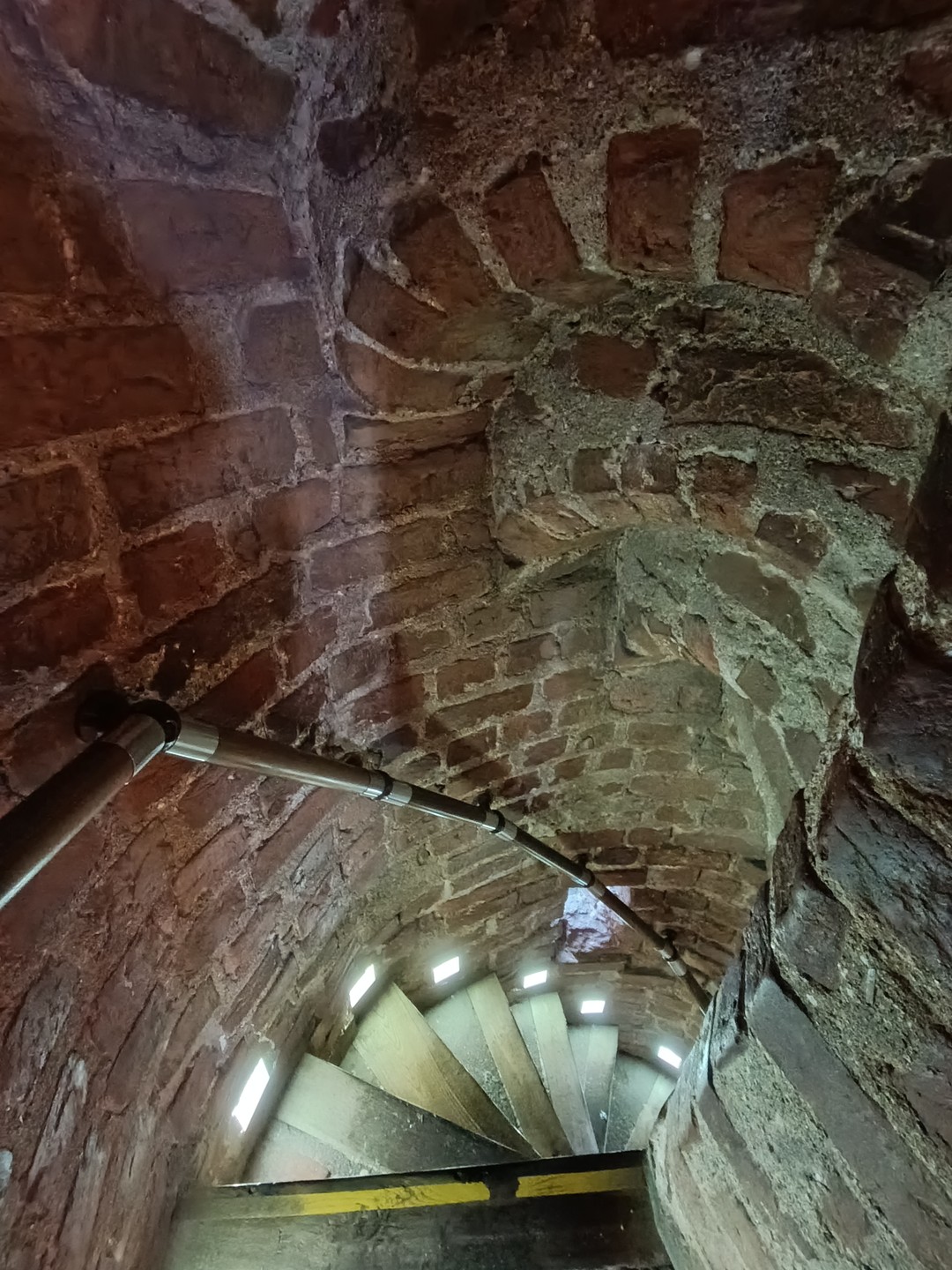 Трансфер из Минска или аэропорта в Несвижский и Мирский замки и обратно (Ирина)