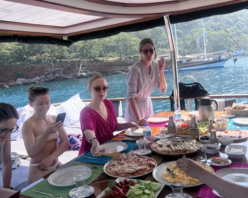 Бухта Гемилер, закат на острове