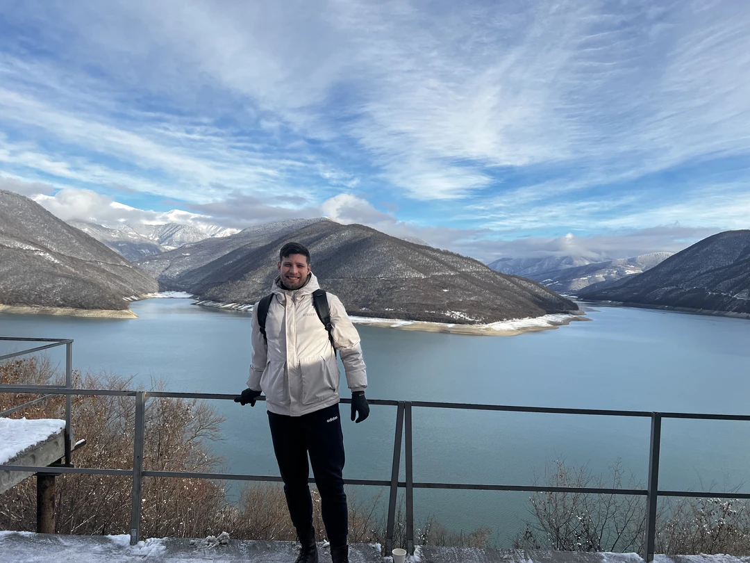 Все понравилось) Очень насыщенная программа, всем советую данную экскурсию. Спасибо экскурсоводу Тамаре и водителю Георгию)