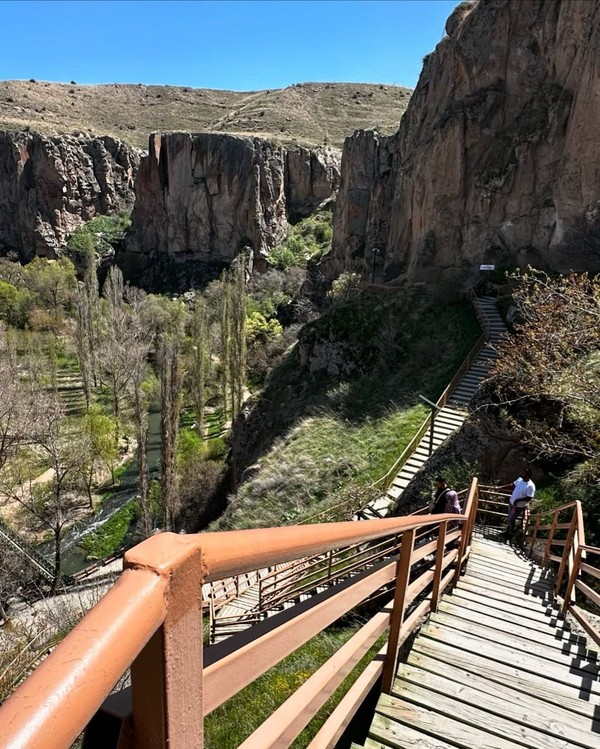 Зелёный маршрут по Каппадокии: от подземного города до монастыря Селиме
