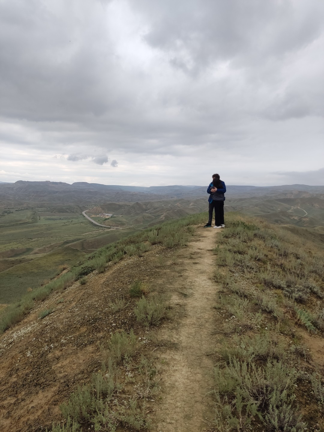 У нас экскурсию проводил Хабиб. Всё прошло на высоком уровне организации. Много интересной информации. Комфортное вождение