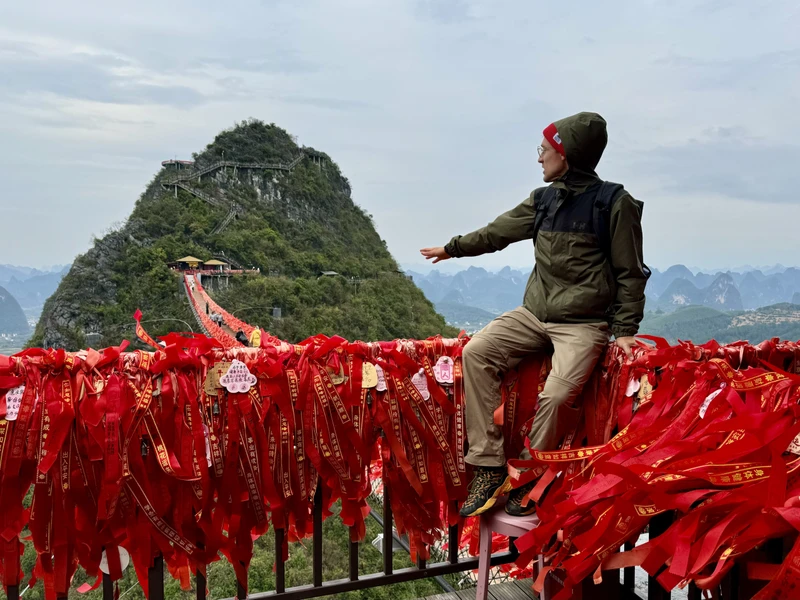 Мини-группой по Южному Китаю: мегаполисы и уезды, холмы Яншо, горы Аватара и панды