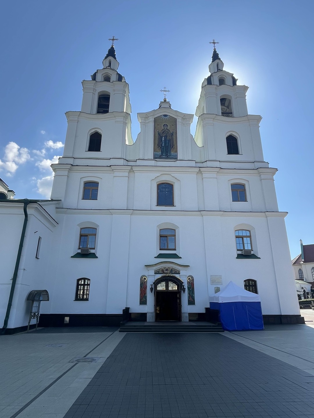 По Минску - на электромобиле с панорамной крышей (Ольга)