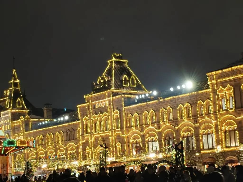 Я в восторге! Узнала много интересных фактов о Москве, много нового из ее истории. Было максимально