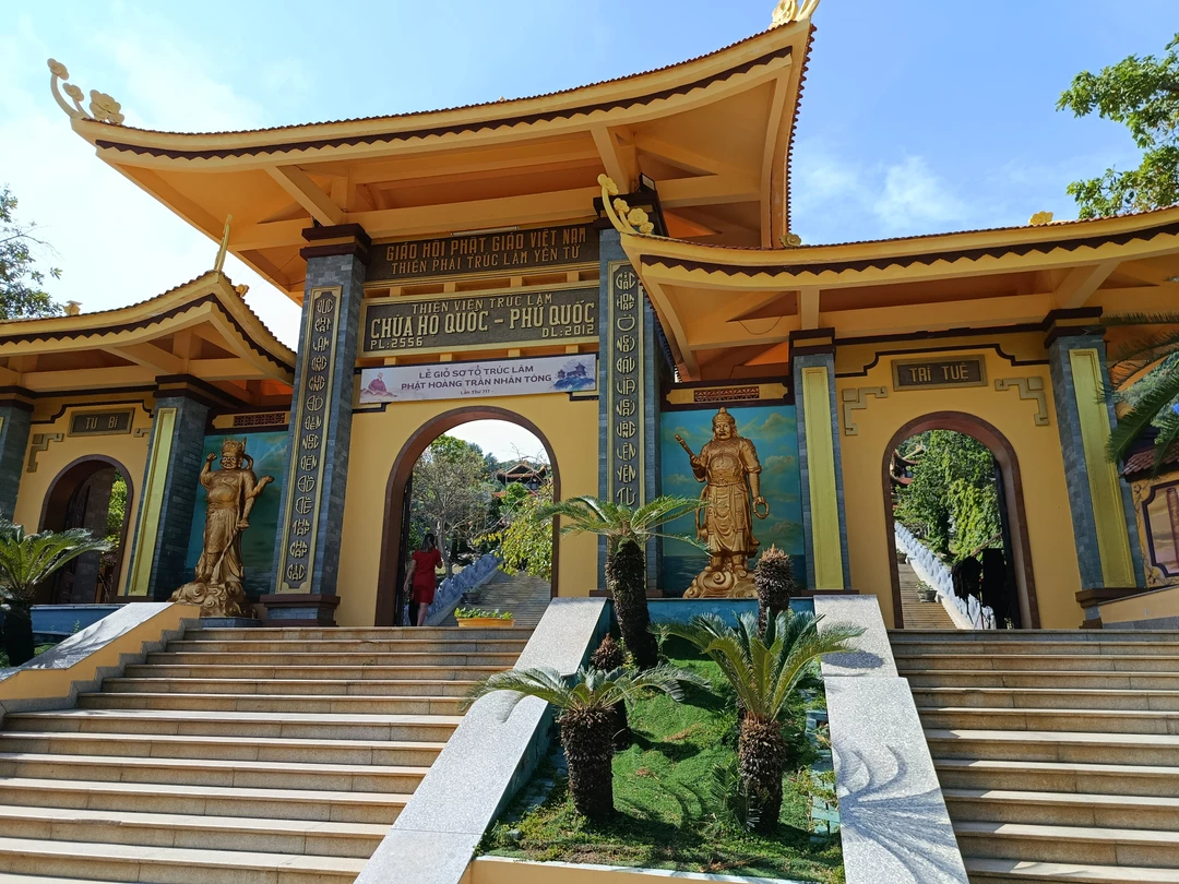 9 декабря 2025г. мы с мужем посетили замечательную экскурсию "Самое интересное на Фукуоке". Сказать, что мы