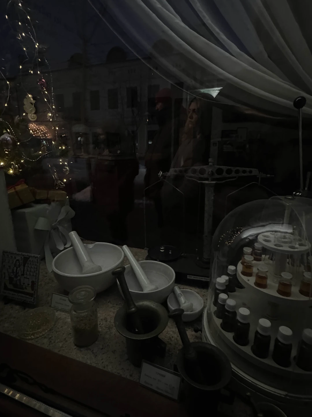 Писала свой отзыв в экскурсии по Брестской крепости подробно, здесь еще раз повторю, что Максим большой