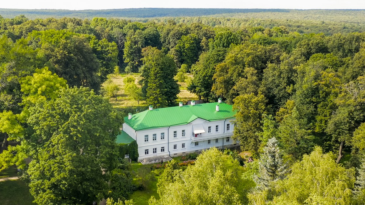 Главное изображение экскурсии - Ясная Поляна — путешествие в «литературную Мекку» (на вашем автомобиле)