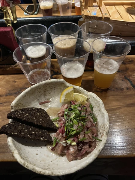 вкусная, интересная и веселая экскурсия выдалась сегодня. гид - Лариса очень приятная, заботливая, умеет заинтересовать публику