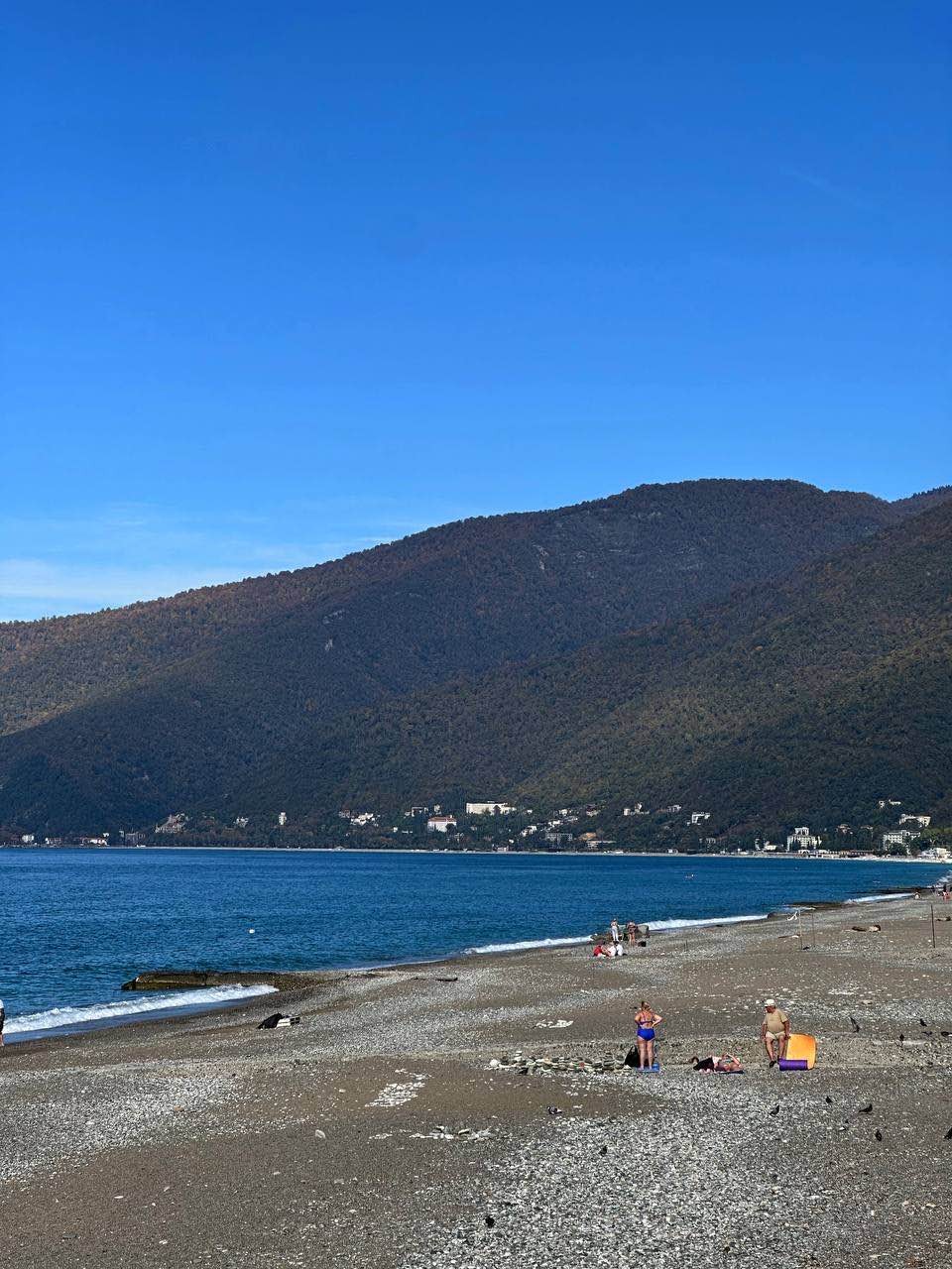 Сергей просто прекрасный человек!! Все было круто, показал нам замечательные места и рассказал историю Абхазии. Познакомил