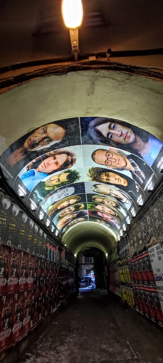 Огромное спасибо за чудесную экскурсию по дворам Петербурга, 2 часа на одном дыхании в компании с