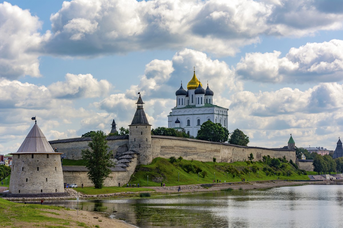 Первое знакомство с Псковским кремлём