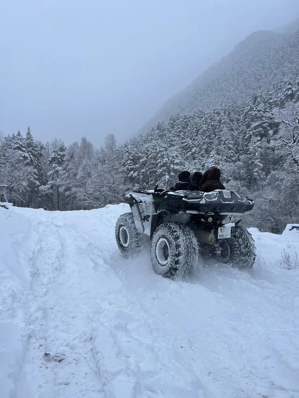 Отдых в Домбае с размахом: зимние красоты, квадроциклы, прогулка верхом, домик в горах (мини-группа)
