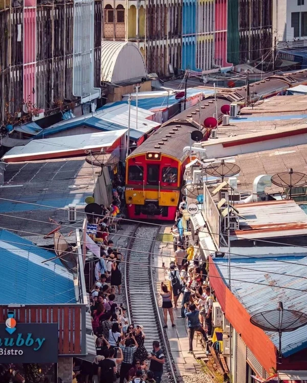 Из Бангкока - в Ампхаву, тайскую Венецию