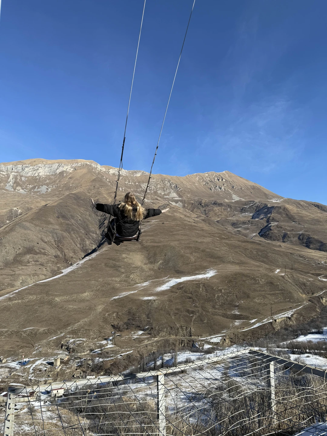 Экскурсия была превосходной. Погода выдалась замечательная. Давид оказался очень приятным молодым человеком. Он увлекательно и понятно