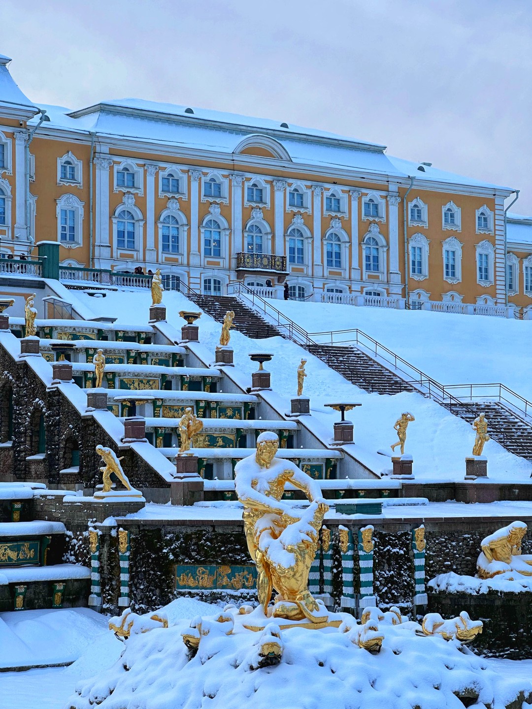 Большой дворец в Петергофе: групповая экскурсия из Петербурга (Виктория)