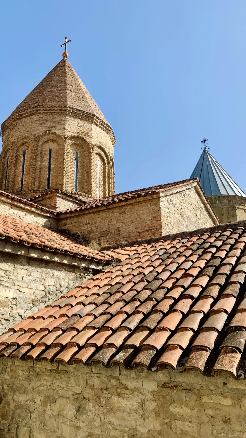 Казбек и Дарьяльское ущелье: Грузия с открытки (Максим)