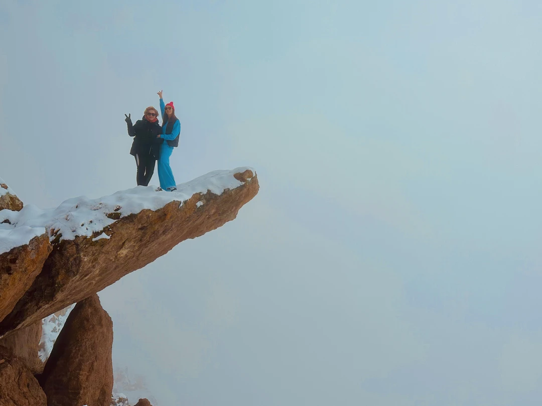 Ездили на экскурсию 04.02.2026г. Комфортный автомобиль Infinity Q56, отличный водитель, он же гид, Александр интересно рассказывал