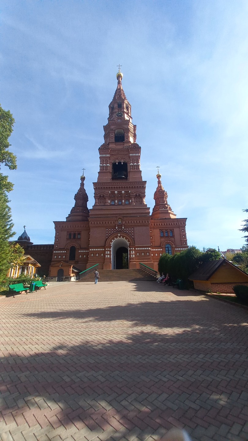 К востоку от Лавры: святые места среди рек и лесов (Алла)
