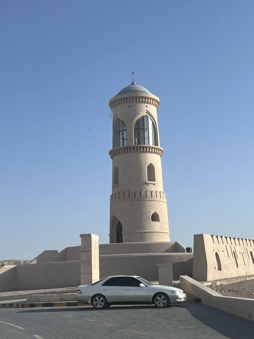 Недавно я посетила удивительную экскурсию в портовый город Сур из Маската и осталась полном восторге!