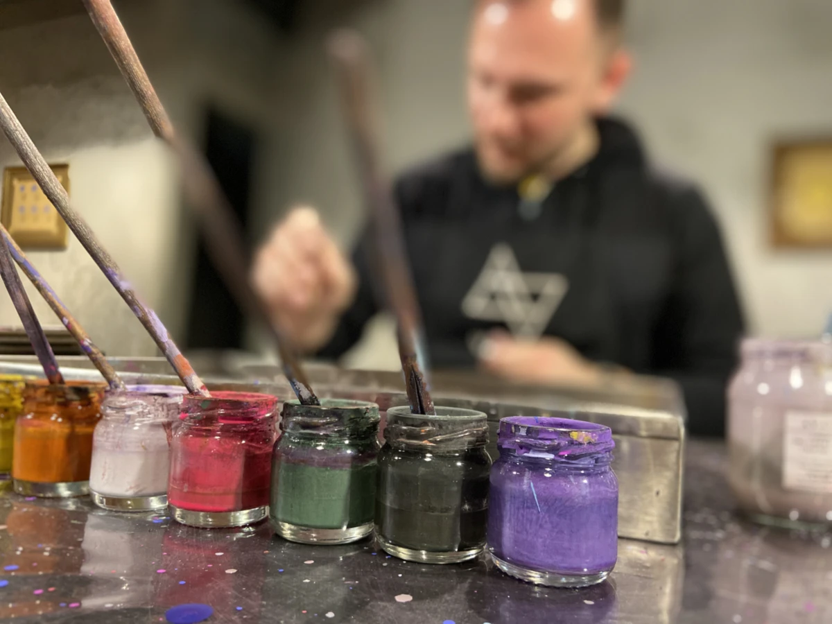 Рисовать на воде — мастер-класс по эбру в Стамбуле (2/15)