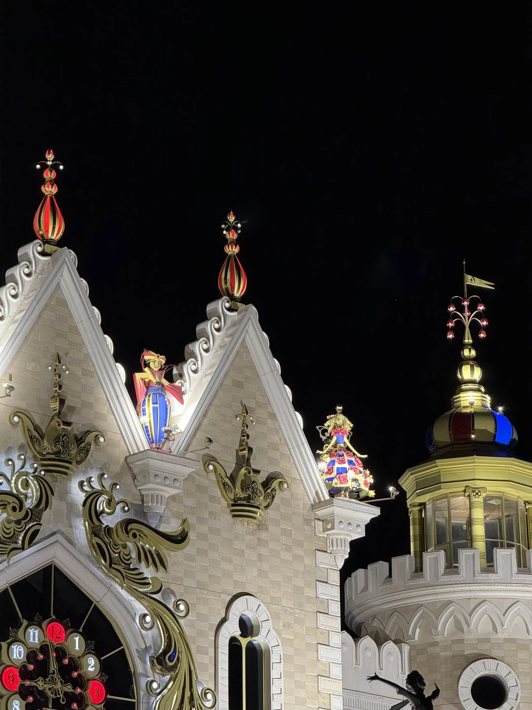 Все как всегда отлично. Организация, автобус и превосходный экскурсовод. Спасибо за хороший вечер!