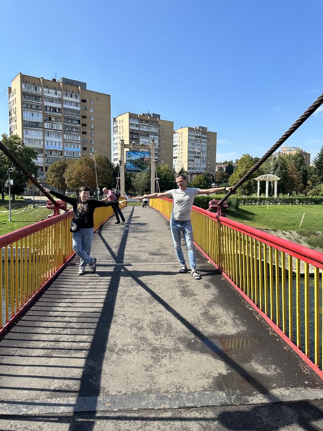 Экскурсия была подарком подростку на день рождения. Поехали всей семьей. День получился отличным, а наш экскурсовод