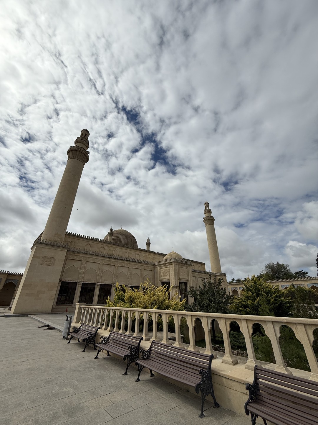 Ездили вместе с подругой на экскурсию, остались в полном восторге! Очень советуем брать, и в целом