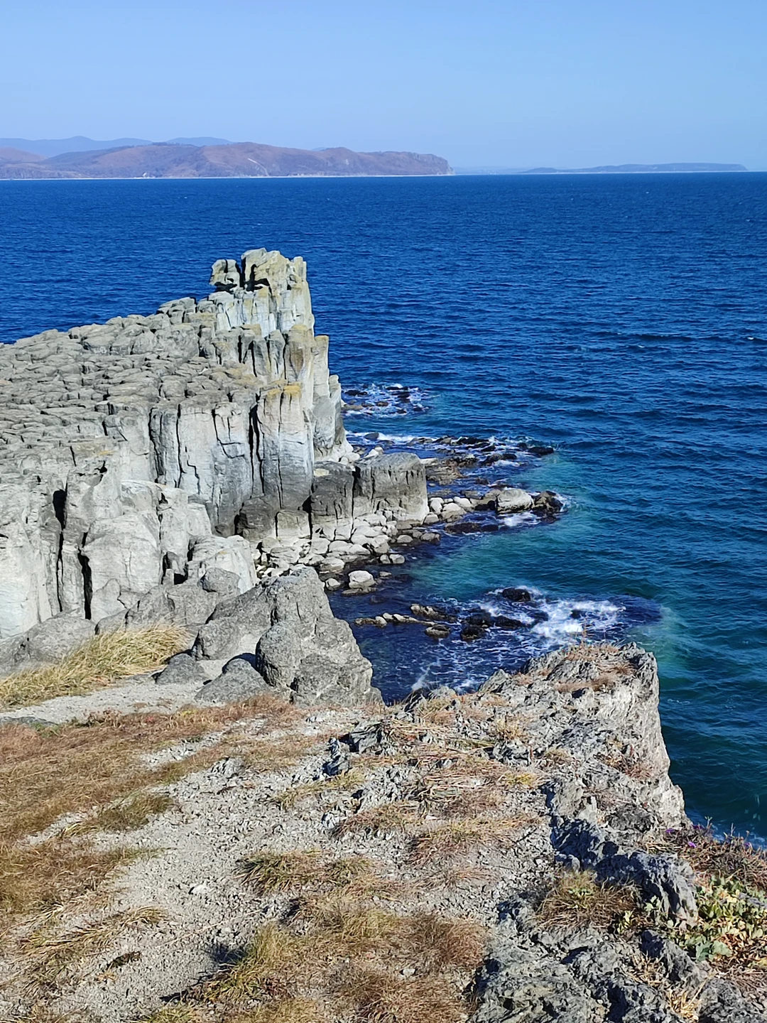 Экскурсия классная, виды потрясающие, по камням напрыгались от души:)