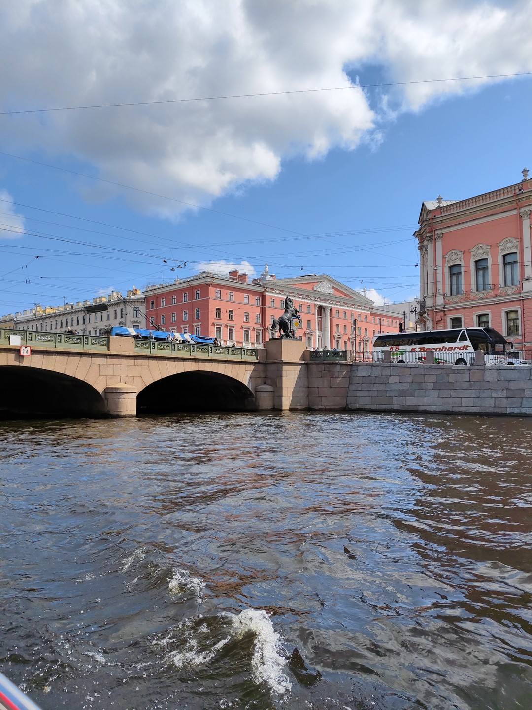 Прекрасная прогулка, содержательное звуковое сопровождение