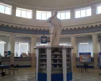 Музей И.И. Машкова, прогулка по городу, поездка на Мамаев курган на метротраме, посещение театра