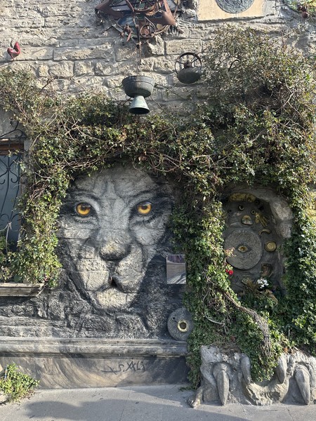 Экскурсию проводил Сергей