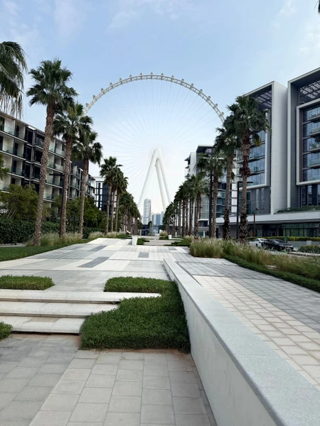 Экскурсия понравилась. Не утомительно, хотя и на целый день. Были с детьми, учитывали некоторые детали для