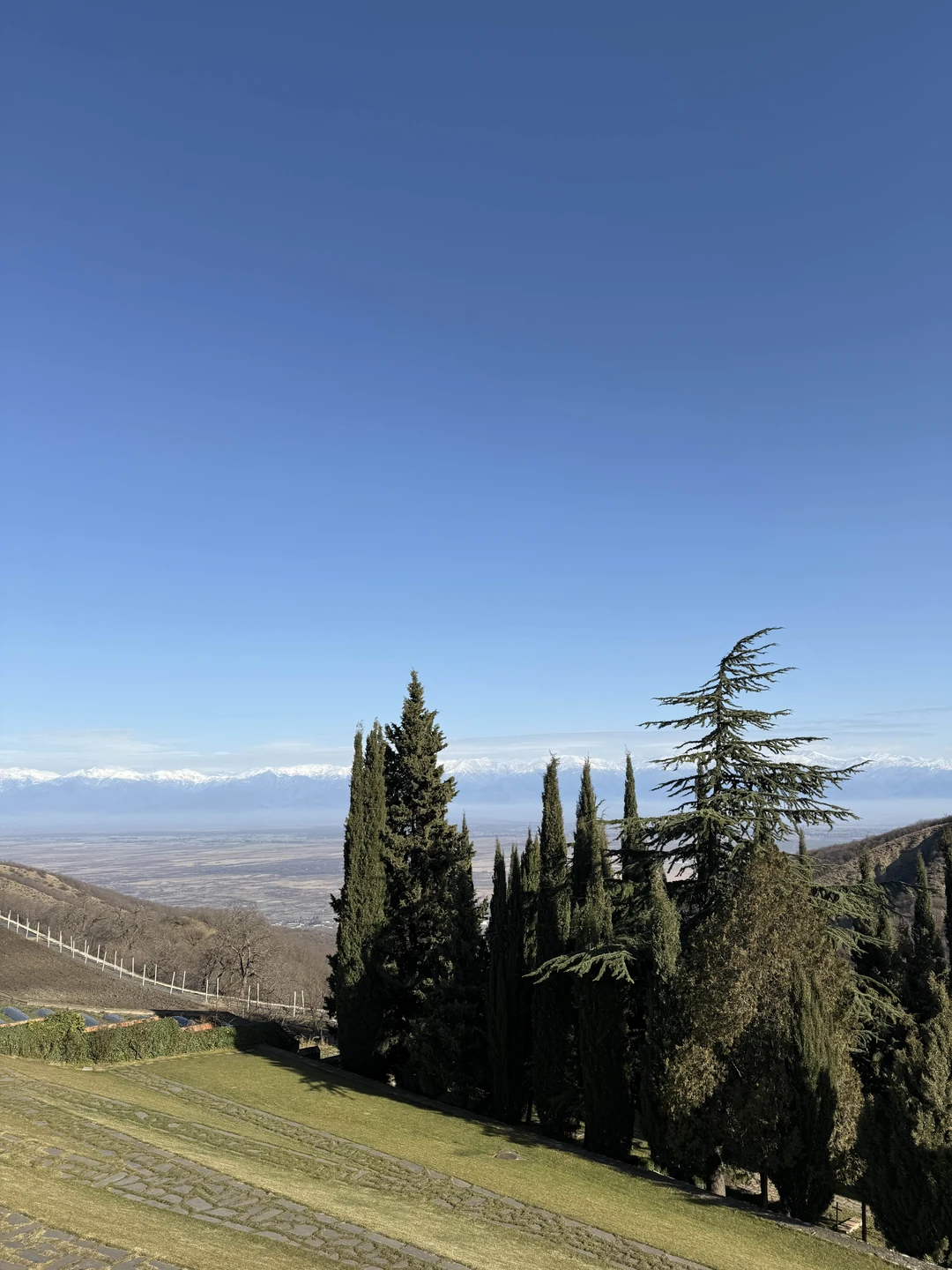 Отличный день в компании гида Ноеля! Ненавязчиво,заботливо,весело! Были в нескольких локациях,которые не входили в план,маршрут менялся