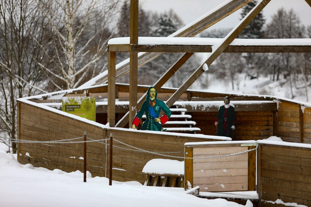 Была на интерактивной экскурсии на Тверецкой барке. Необычный исторический арт-объект. Модель плоскодонного судна в натуральную величину